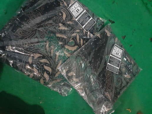 Kemeja Dan Tunik Batik