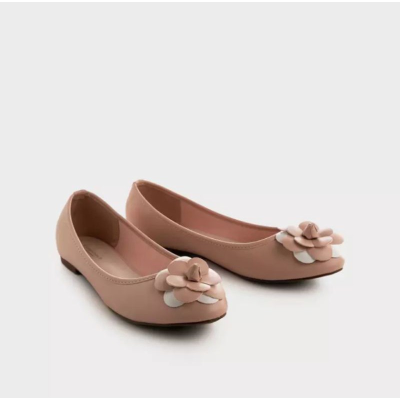URBAN & CO ESSENTIALS RAFANIA (BISA COD) Sepatu Branded wanita murah