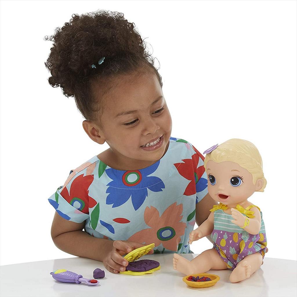 BABY ALIVE Snackin Lily Blonde Boneka Hasbro E5841