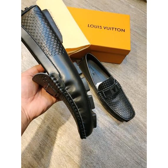 EZZ SEPATU PRIA LOAFERS LOUIS VUITTON IMPORT .