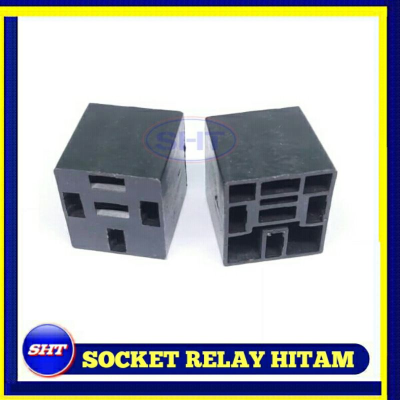 Socket relay hitam kosongan