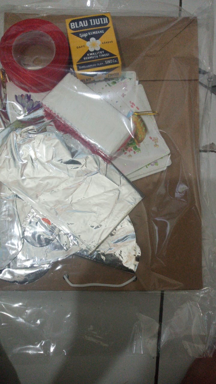 Blau Pakaian, Blau Tjutji, Blauw, Pemutih Pakaian Tjap Kembang