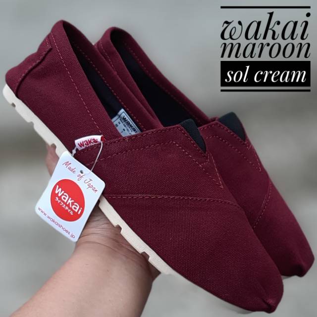 Sepatu WAKAI slip on pria wanita grade original