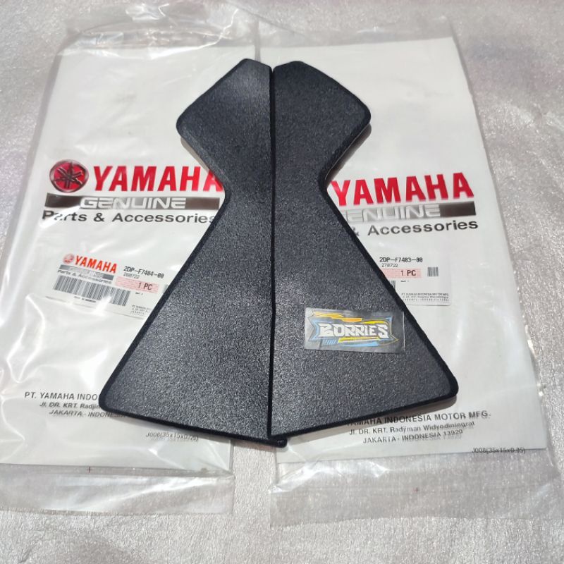 Karpet Alas Footrest Pijakan Kaki Depan Atas Kiri kanan Nmax 2015-2019 Original YGP Asli