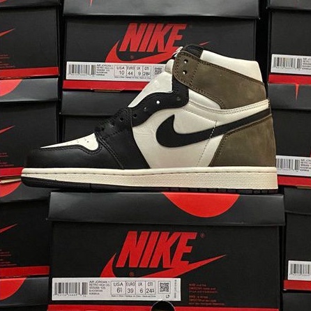 Nike Air Jordan 1 Retro High Dark Mocha BNIB