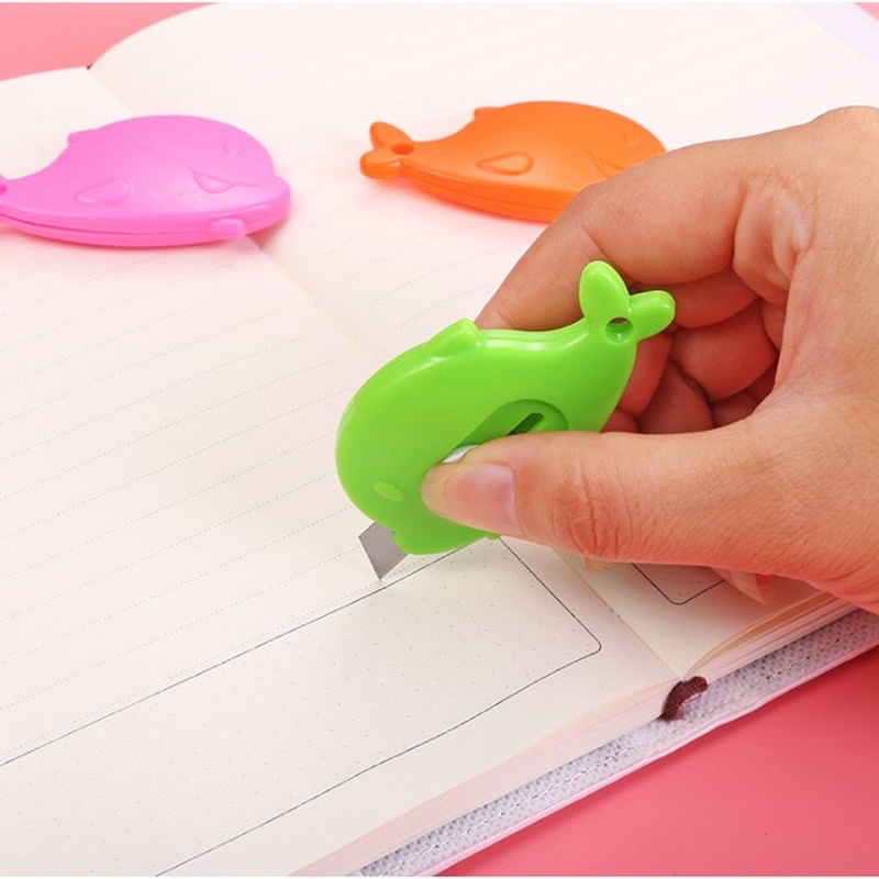 

[BS 161] Cutter Mini Ikan Lumba / Silet Travel / Pisau
