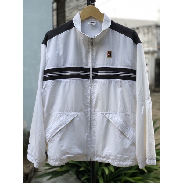 Jaket vintage windbreaker Nike 90s second