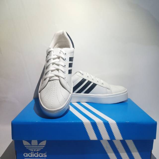 Adidas Superstar Strip Black