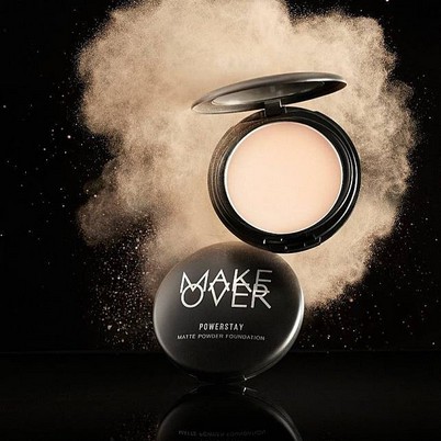 Make Over Powerstay Matte Powder Foundation