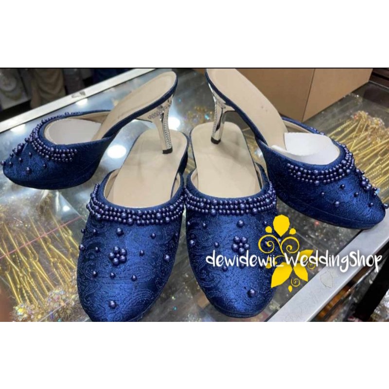 Selop Penganti Mutiara, Warna Navy