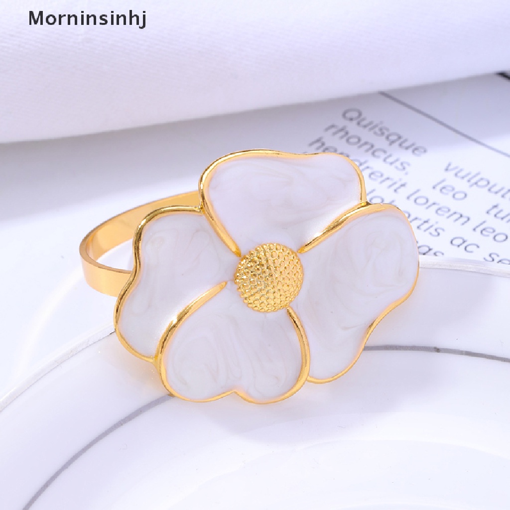 Cincin Serbet Desain Bunga Daisy Untuk Dekorasi Meja Pernikahan