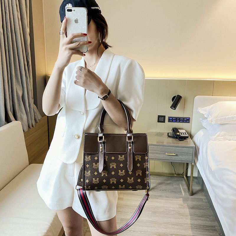 [HOT SALE] TAS SELEMPANG IMPORT TAS SELEMPANG WANITA CEWEK TAS FASHION KOREAN STYLE COCOK BUAT KERJA