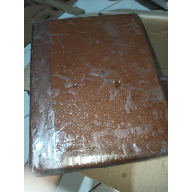 COKLAT BLOK MIX CADBURY ISI ALMOND 1KG