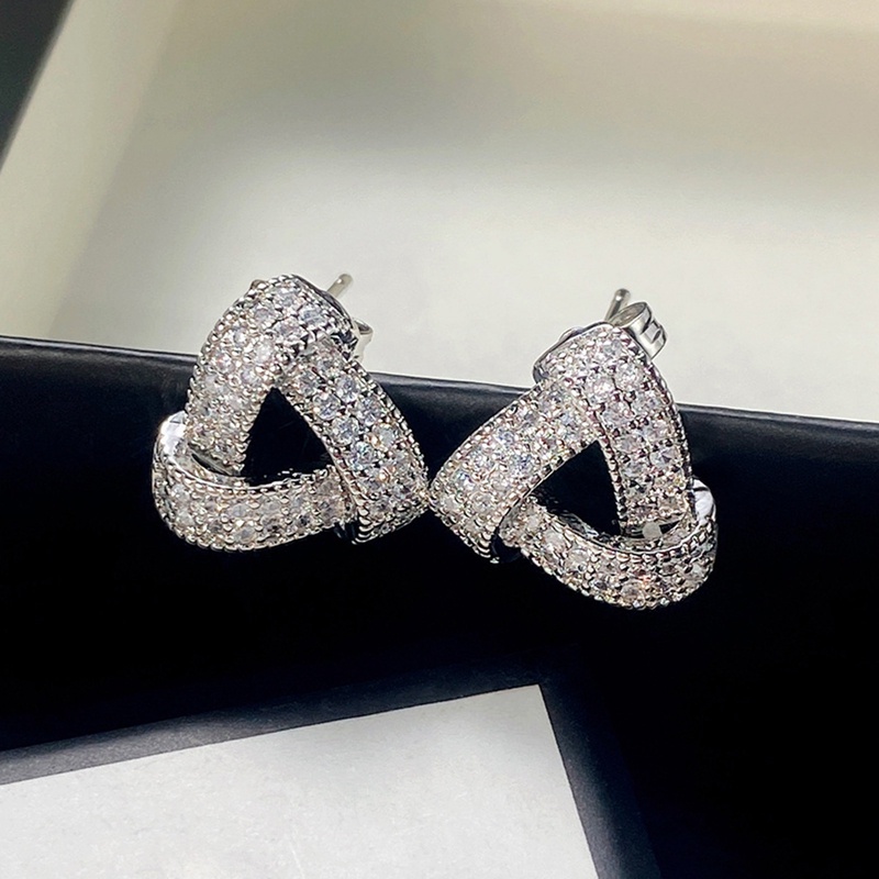 Anting Stud Bentuk Segitiga Aksen Batu Kubik Zirkonia Serbaguna Untuk Wanita