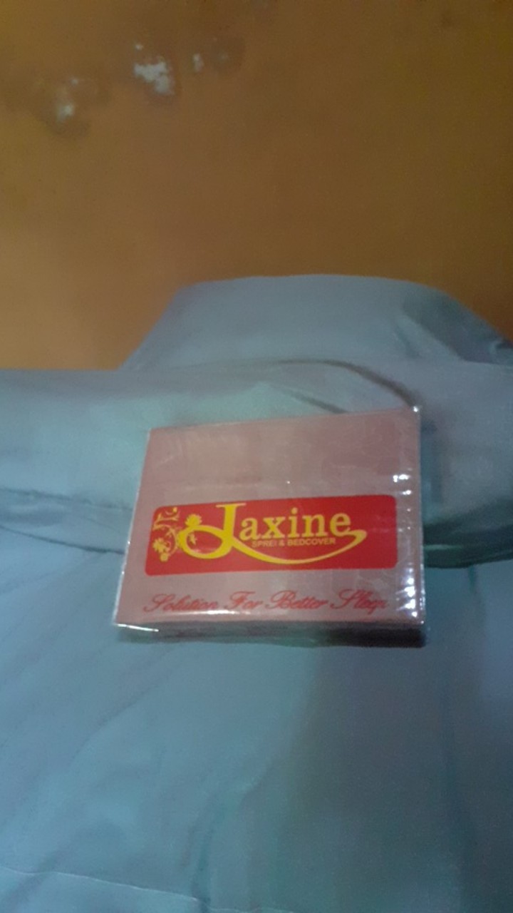 Promo Sprei Bahan Polos Emboss Motif Emboss Sprei Jaquard Perlengkapan (belum Termasuk Bedcover)