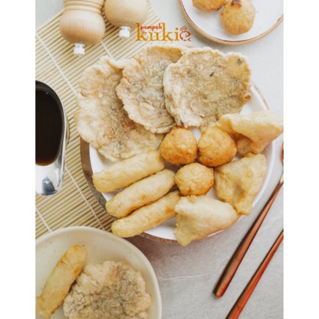 

Pempek Palembang Tenggiri Frozen 25pcs