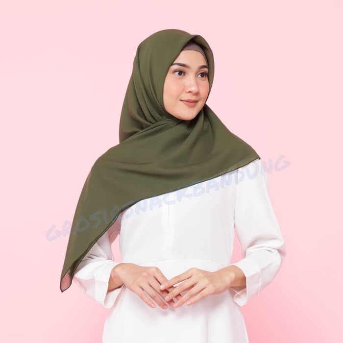 Dijual Hijab Zemila Square Premium / Kerudung Hijab Segi Empat Murah - Hijau Army Murah