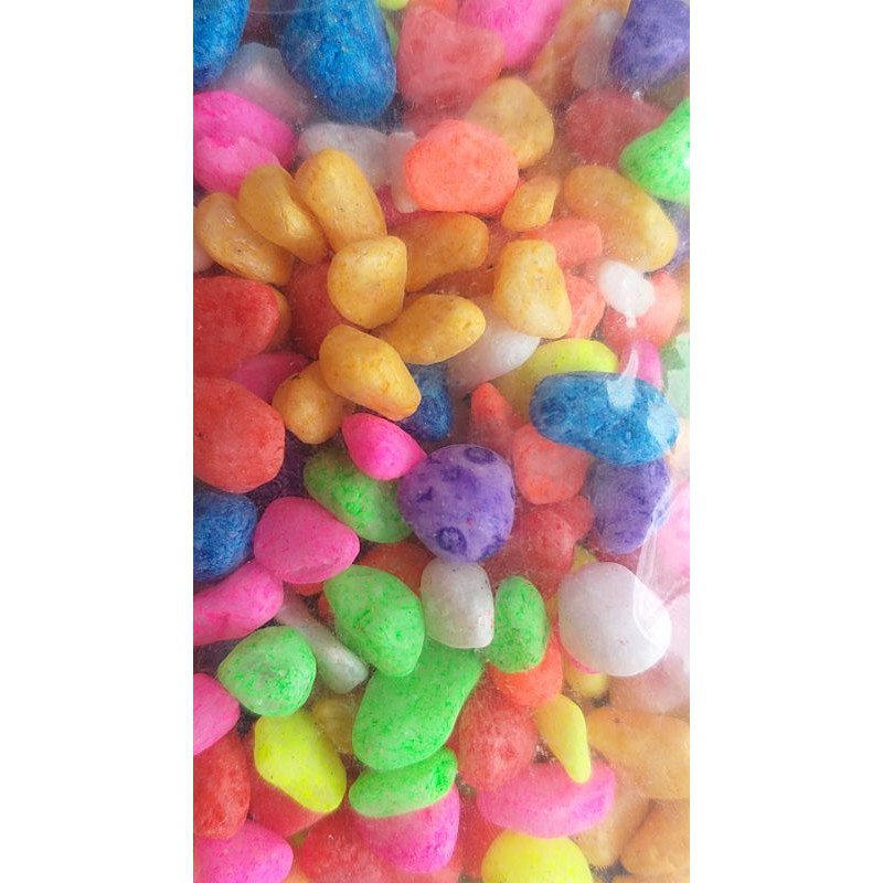 batu warna-warni