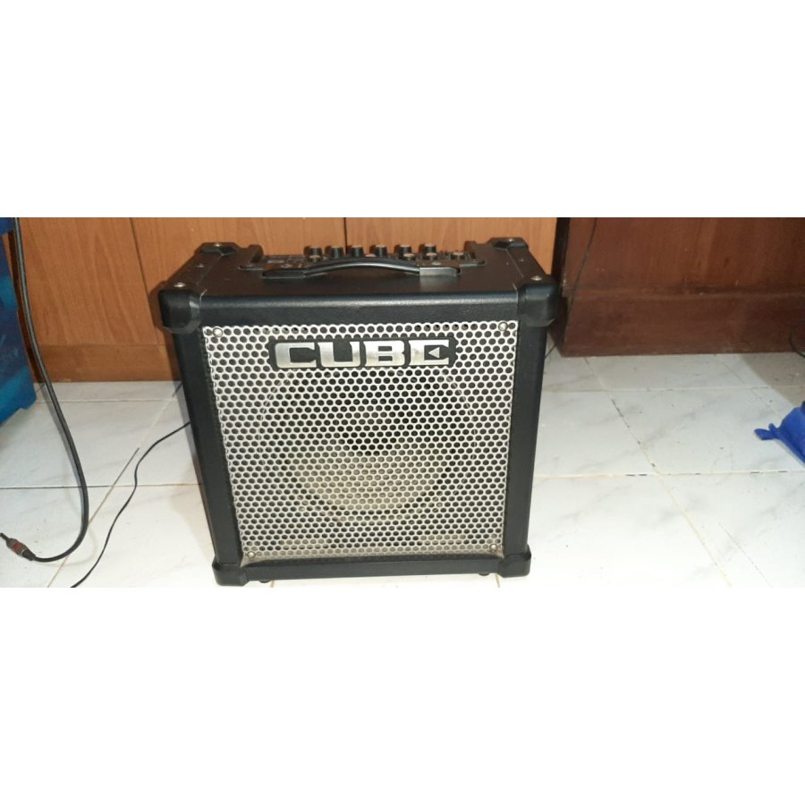 Roland Cube 40gx original