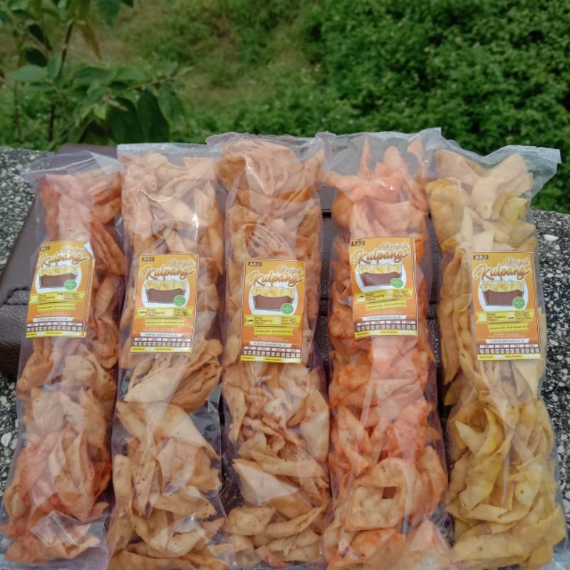 

Kripik kulpang (Kulit Pangsit) Kemasan Mini ada 6 varian rasa