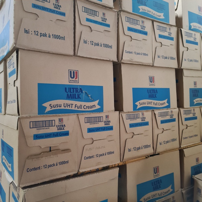 

Susu ULTRA milk uht full cream 1L /DUS plain Putih KARTON ISI 12 LITER