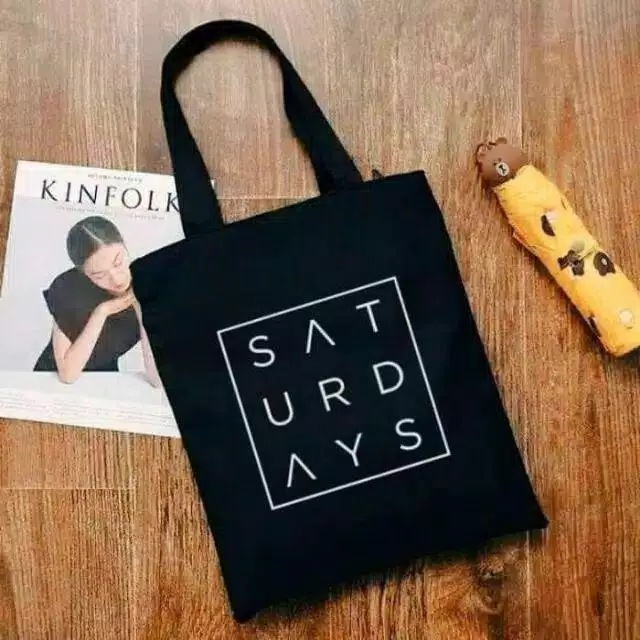 Totebag kanvas hitam Resleting