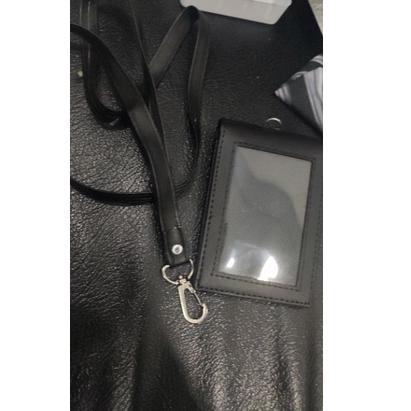 

Promo - TEMPAT ID CARD MAGNET 2 KARTU DENGAN TALI GANTUNGAN ~