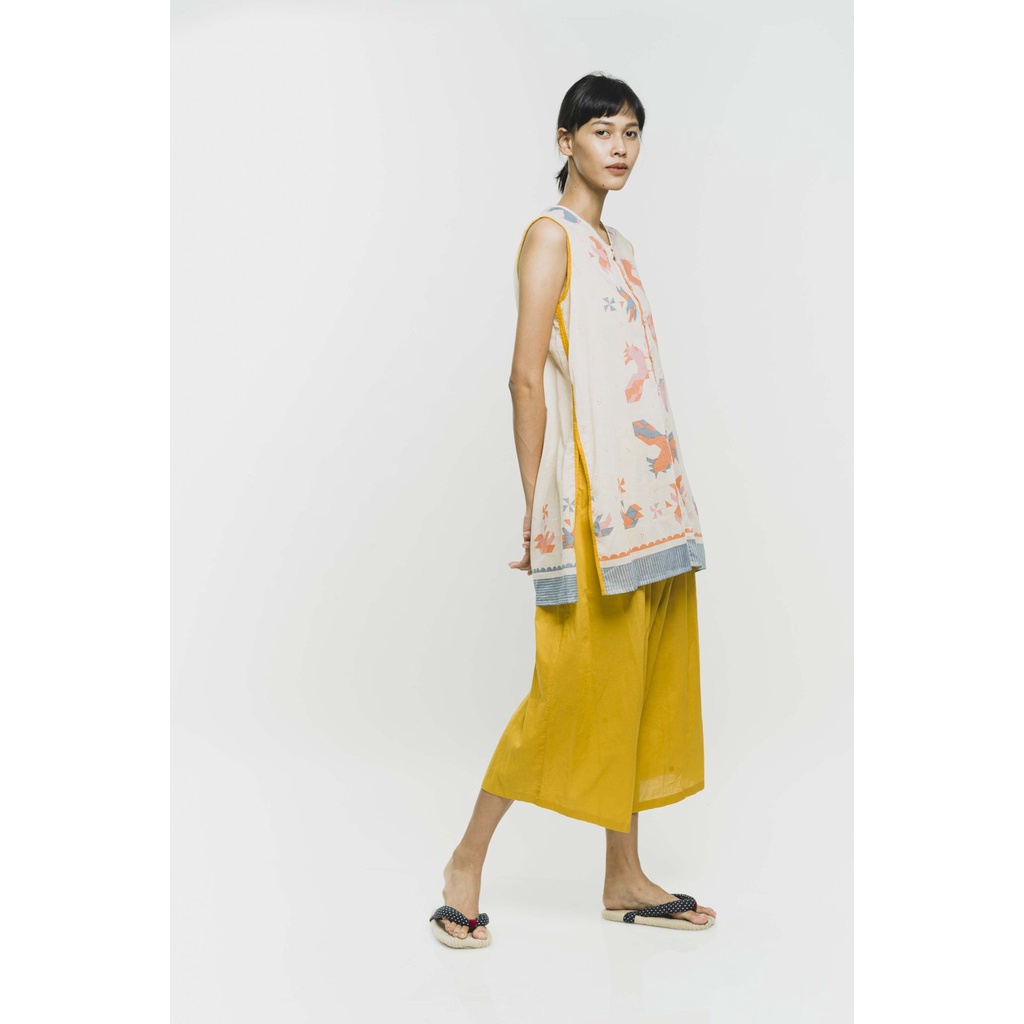 Baju Santai Ayam Hias Peach Sejauh Mata Memandang