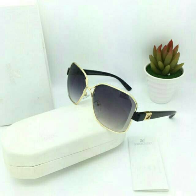 Sunglasses Kacamata Wanita, Sunglass SW 26068, Kacamata Fashion dan Trendy Kacamata Anti UV