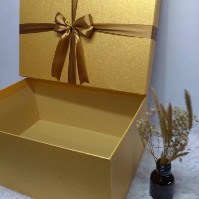 

[COD] Gift Box Premium size 35 25 15 cm GOLD [COD]