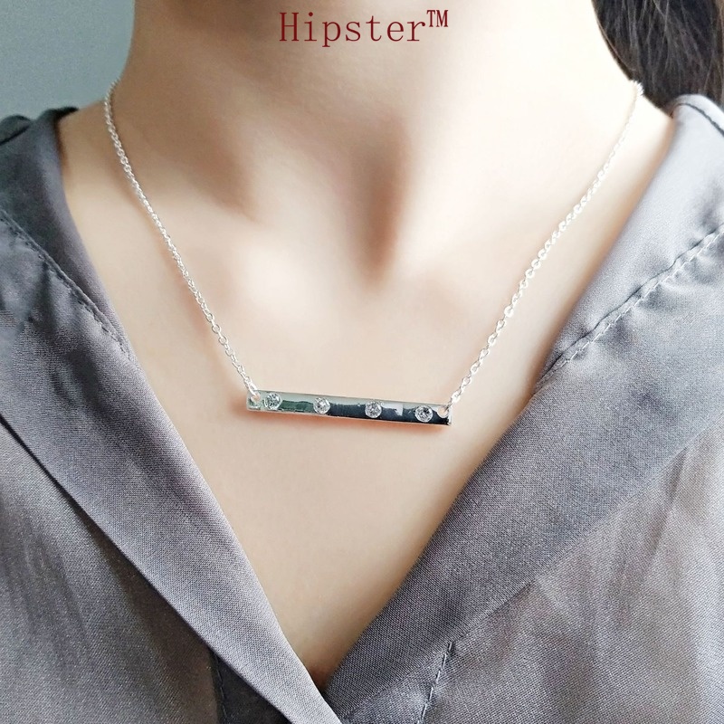 Simple Graceful and Fashionable Ins Light Luxury Elegance Style One-Word Clavicle Chain