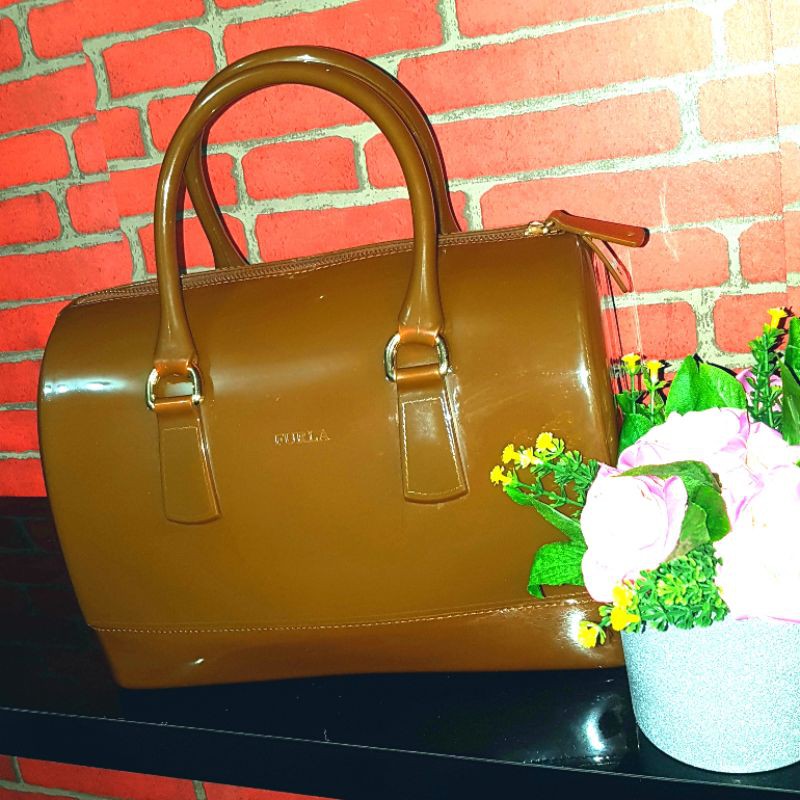 Preloved Tas Furla Candy