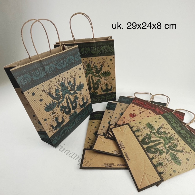 

PAPER BAG TAS KERTAS OKEY KRAFT COKLAT B BATIK UK. 29X24X8 CM