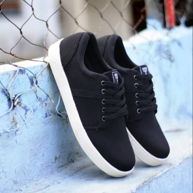 Sepatu Lokal Shoes Local Pride SIF Montana Low Cut Black White