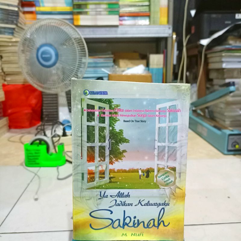 Obral Buku Agama / Islami / Novel Islami / Bacaan Agama / Shalat Tahajjud Untuk Prestasi Akademik / Menyegarkan Islam Kita / Istri Bahagia / Original Murah #24A-Ya Allah Jadikan Kel