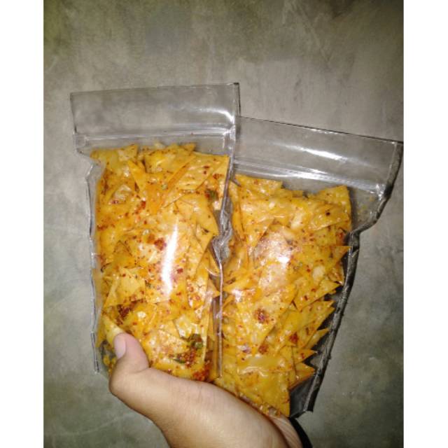 

Keripik pangsit/kulit pangsit