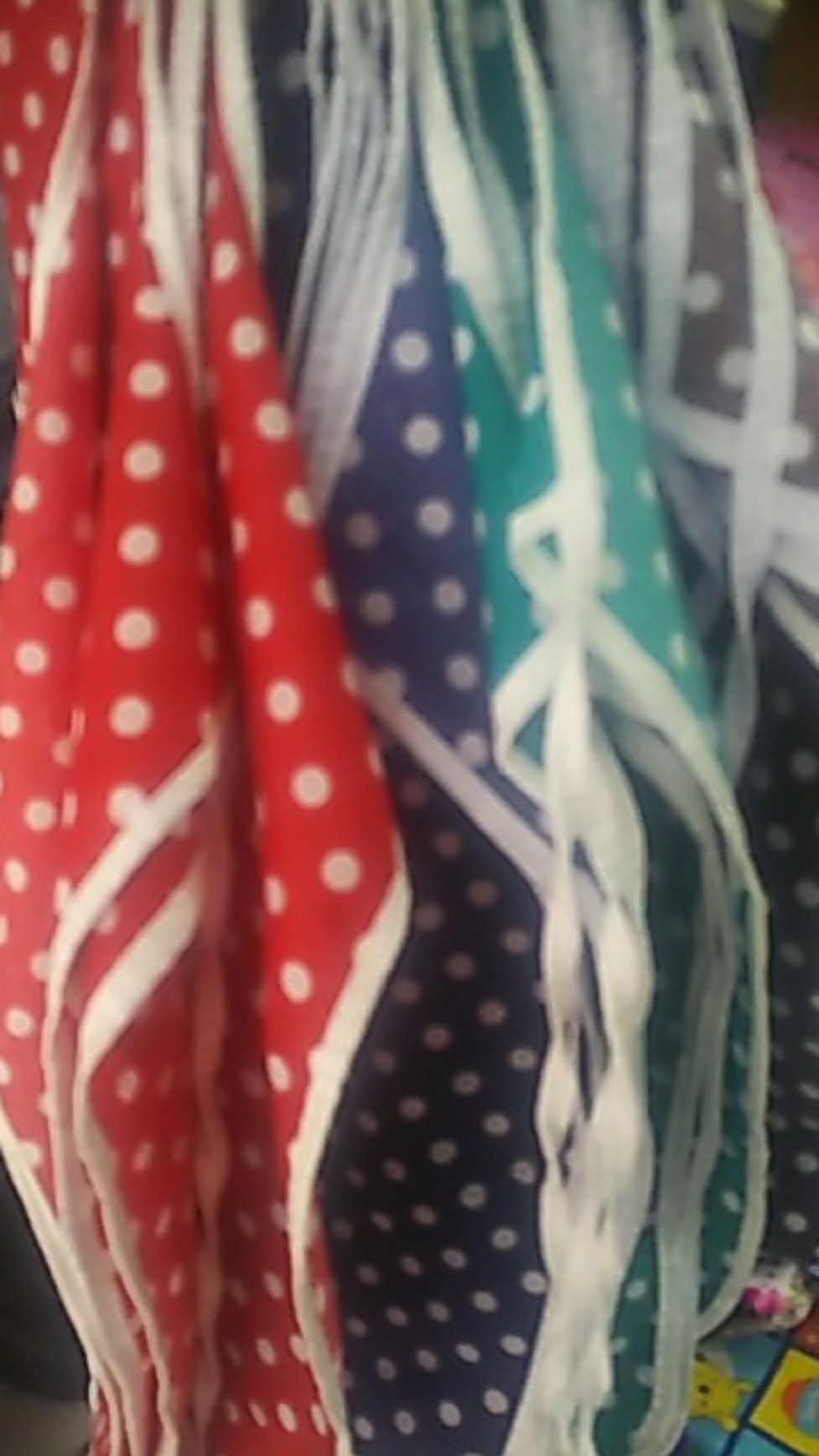 Celemek Dewasa Celemek Motif