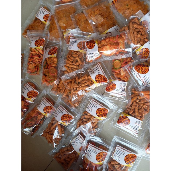 

camilan pedas/basreng/ makaroni/ percabean duniawi