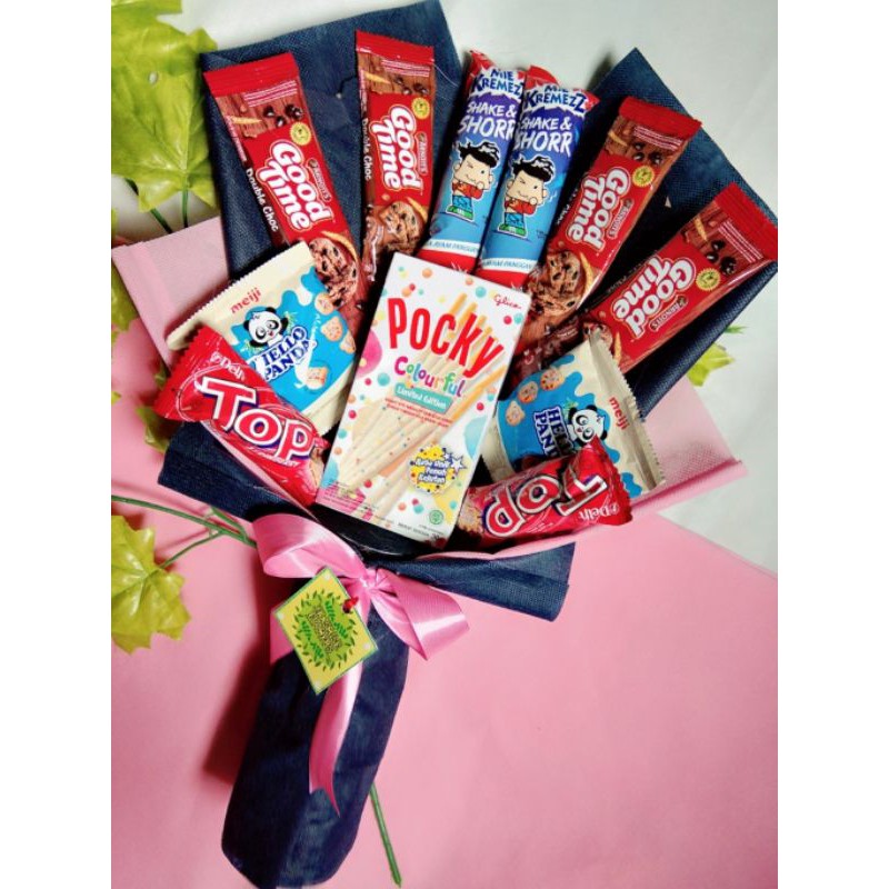 BUKET SNACK/ BUKET BUNGA WISUDA/ HADIAH SNACK WISUDA/ BUNGA WISUDA