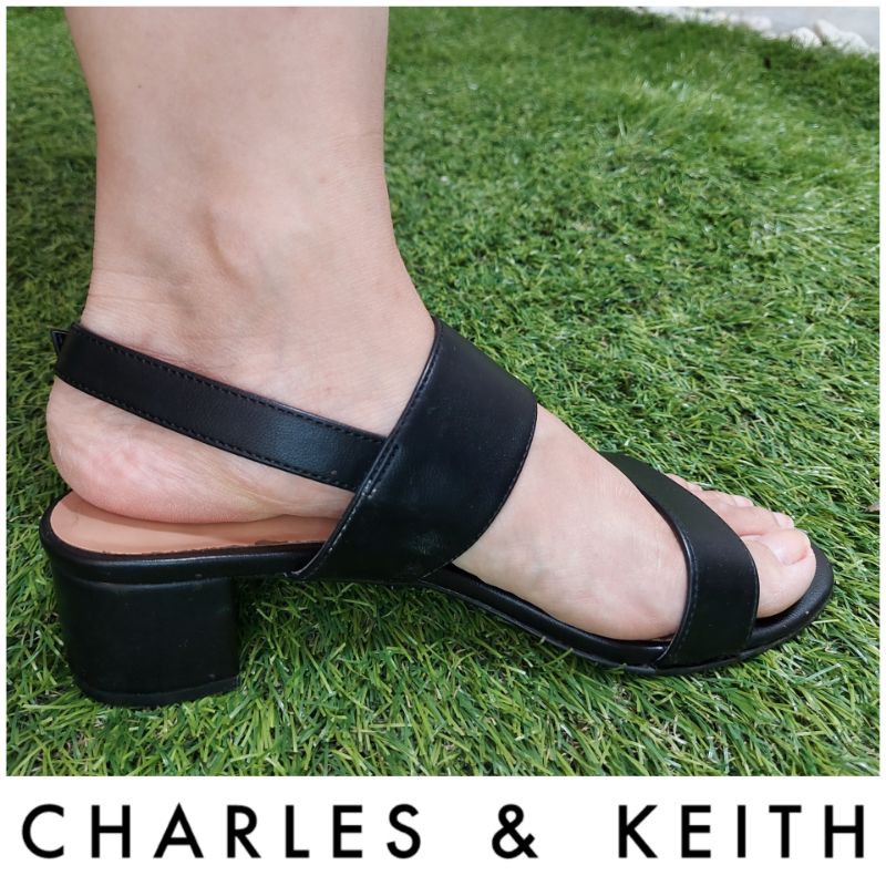 CHARLES&KEITH sandal tali block heels (preloved)