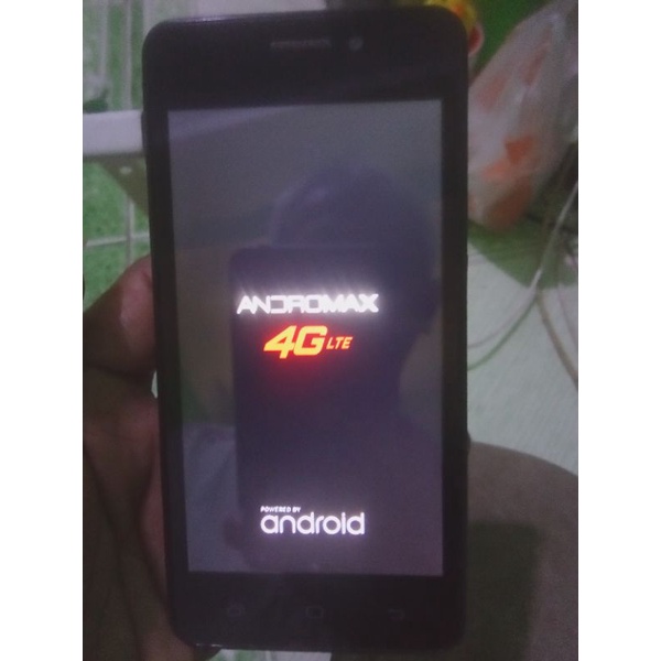 SMARTFREEN ANDROMAX A 4G ( BEKAS)
