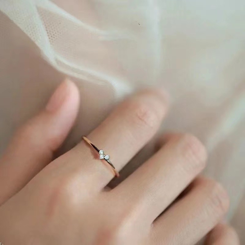 Cincin Berlian Bentuk Hati Bahan Titanium Steel Warna Emas Silver Untuk Wanita