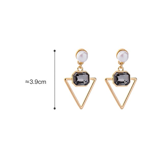 LRC Anting Tusuk  Fashion Gold Color Triangle Shape Decorated F01507