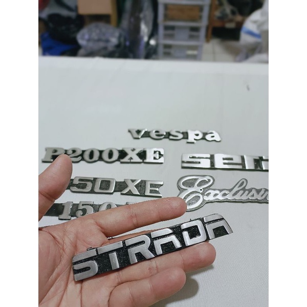 emblem emblim tepong vespa p150se px strada exclusive sera almunium croom