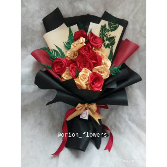 BUKET BUNGA/BUKET WISUDA/BUNGA WISUDA/BUNGA ARTIFICIAL/BUKET BUNGA WISUDA/BUNGA PALSU MURAH/BUKET