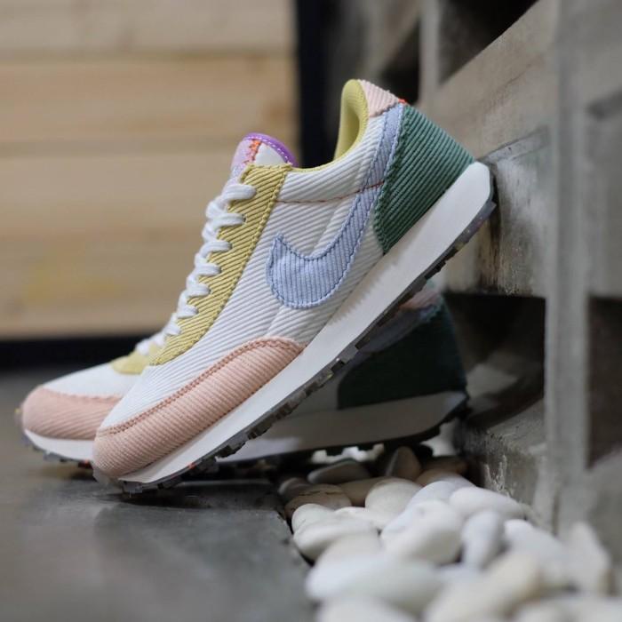 Sepatu Nike Daybreak Pastel Corduray