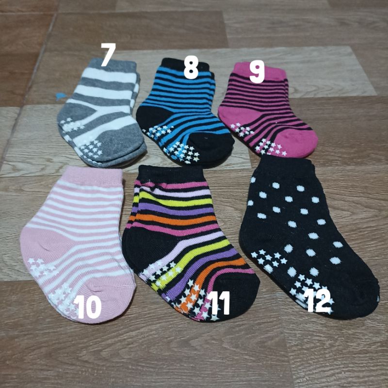 kaos kaki anak anti slip import harga 1 pasang