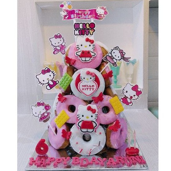 

donat tower hello kitty