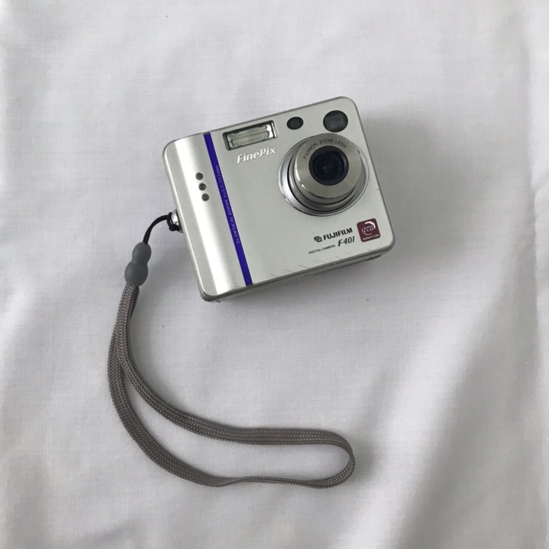 期間限定３０％ＯＦＦ！ FUJIFILM FinePix F401 - デジタルカメラ
