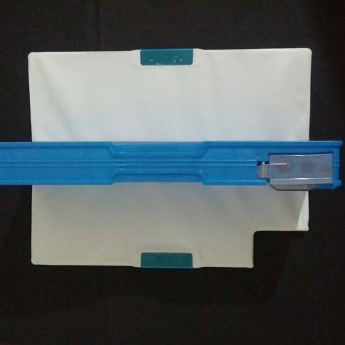 

Jual Tempat Pensil Magnet 2 Sisi Motif Karakter Glitter Hemat